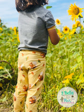 Load image into Gallery viewer, * CHRISTMAS SURPRISE * Baby Bum Leggings
